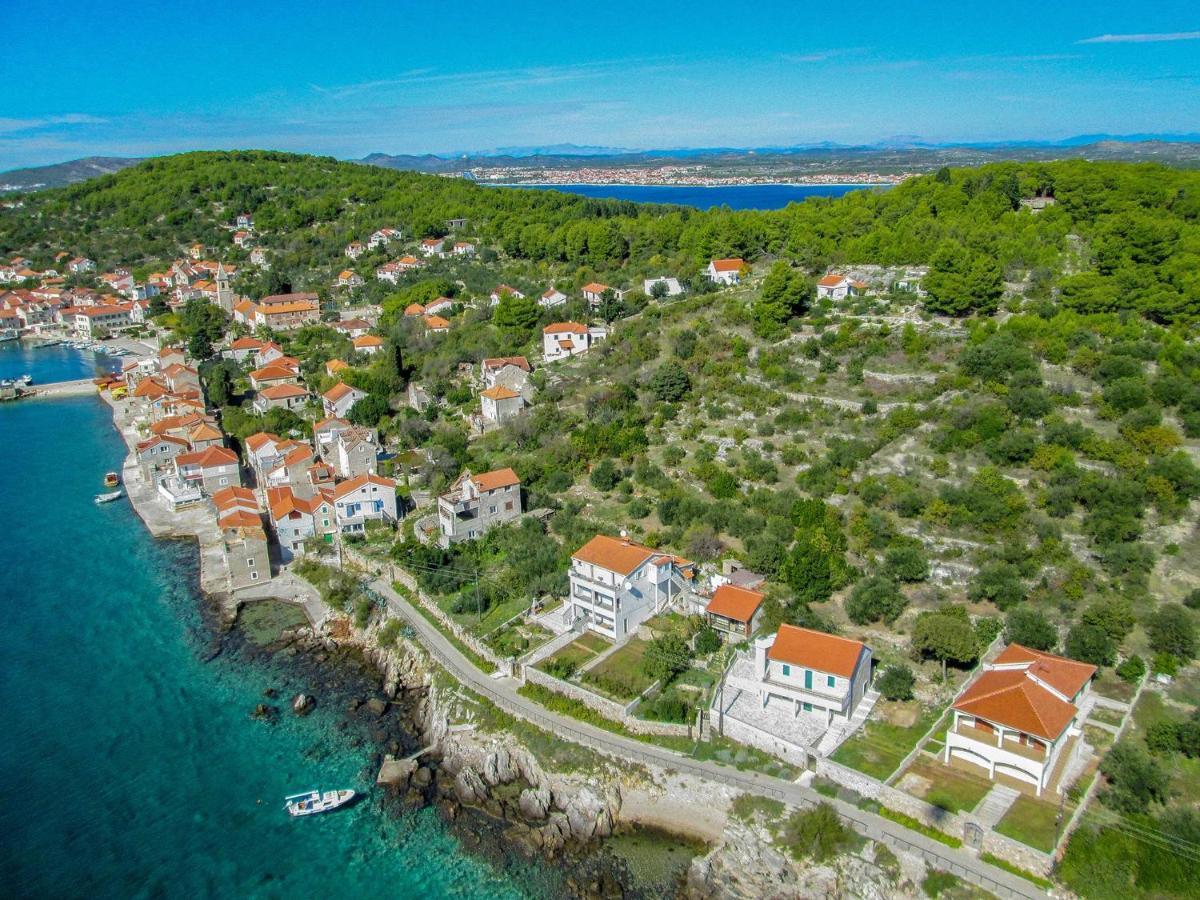 Mini Kamp Perla Hotel Prvić Luka Buitenkant foto