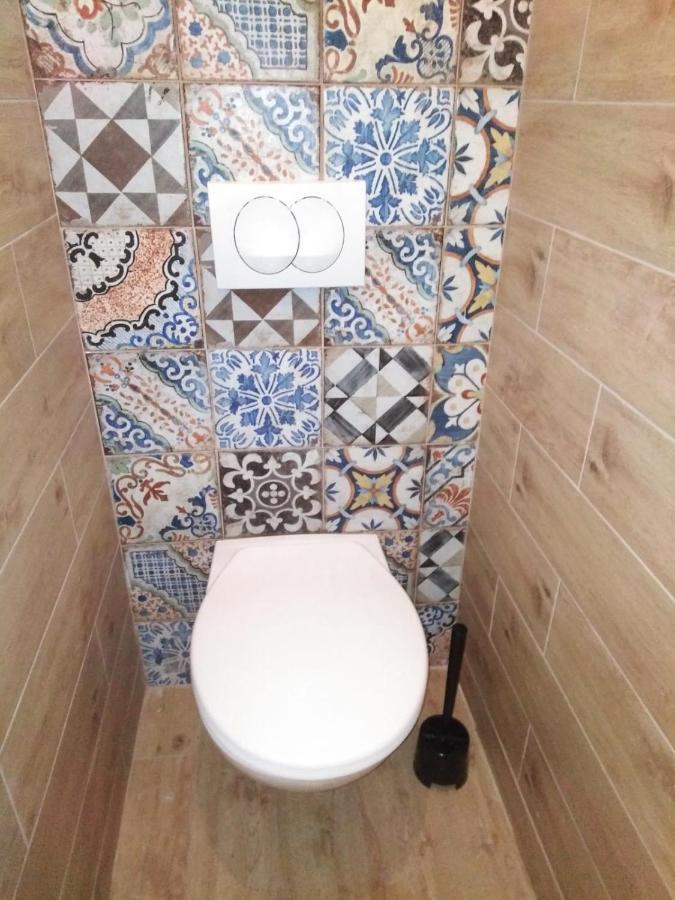 Mini Kamp Perla Hotel Prvić Luka Buitenkant foto